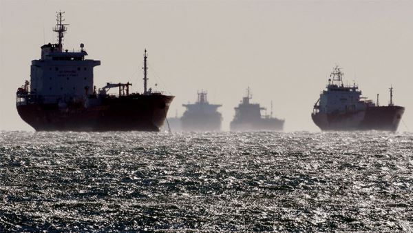 Иран пригрозил задержать еще 17 греческих кораблей, если их судно не будет освобождено 