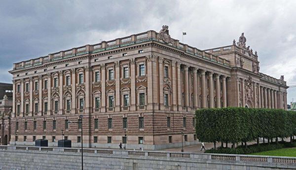 <br />
                    Парламент Швеции призвал кабмин отказаться от импорта сырья из России<br />
                