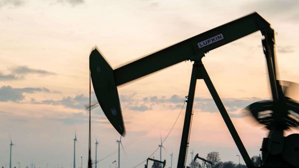 <br />
                    Затягивание украинского кризиса может вызвать скачок стоимости нефти<br />
                
